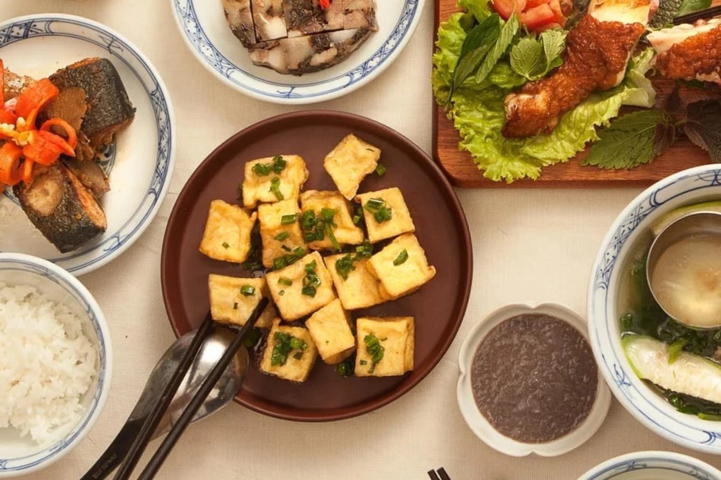 3 quan an co khong gian hoai co o TP.HCM hinh anh