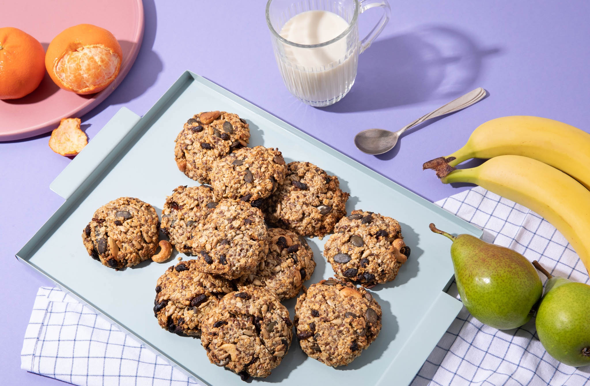 Bua sang lanh manh voi banh cookie hinh anh