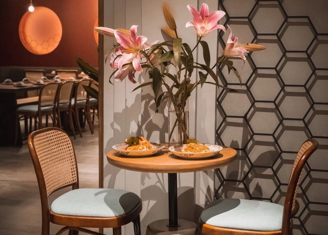 Thuong thuc am thuc trong khong gian bistro o quan 7 hinh anh