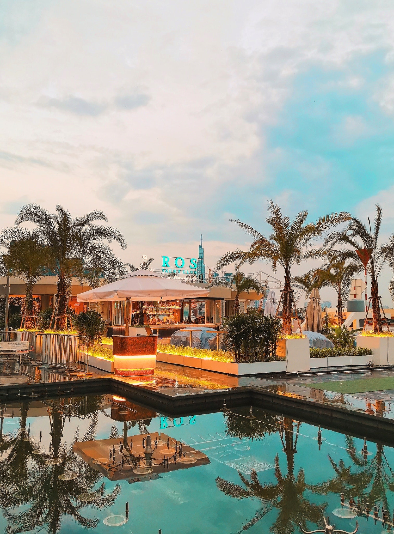 Nha hang o Sai Gon anh 3