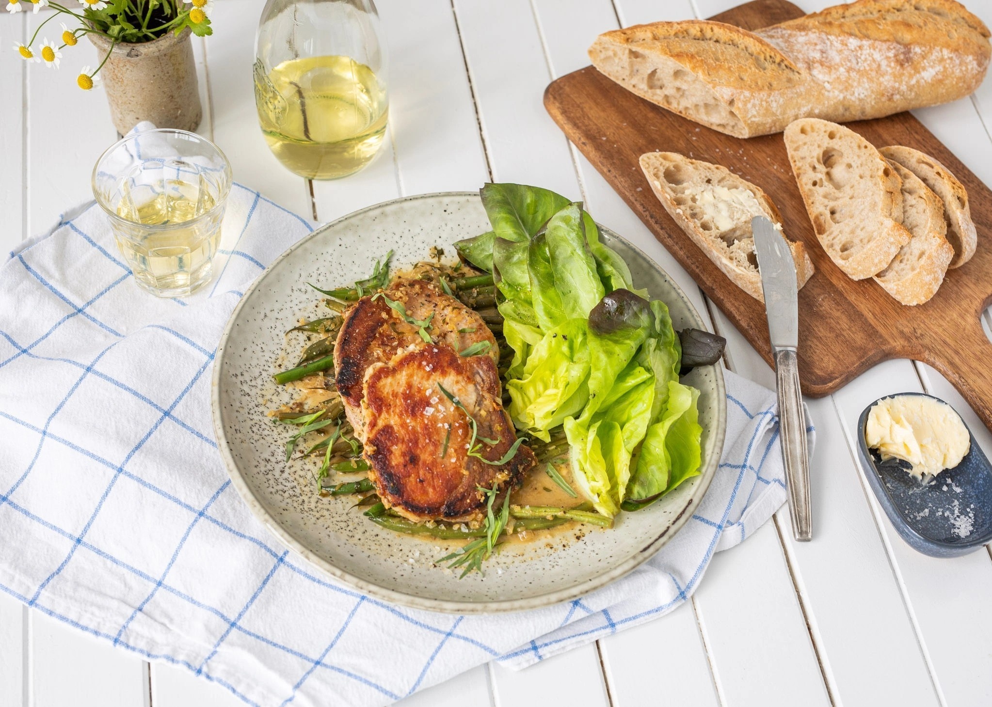 Lam suon heo sot kem mu tat cho Tet Doan vien hinh anh