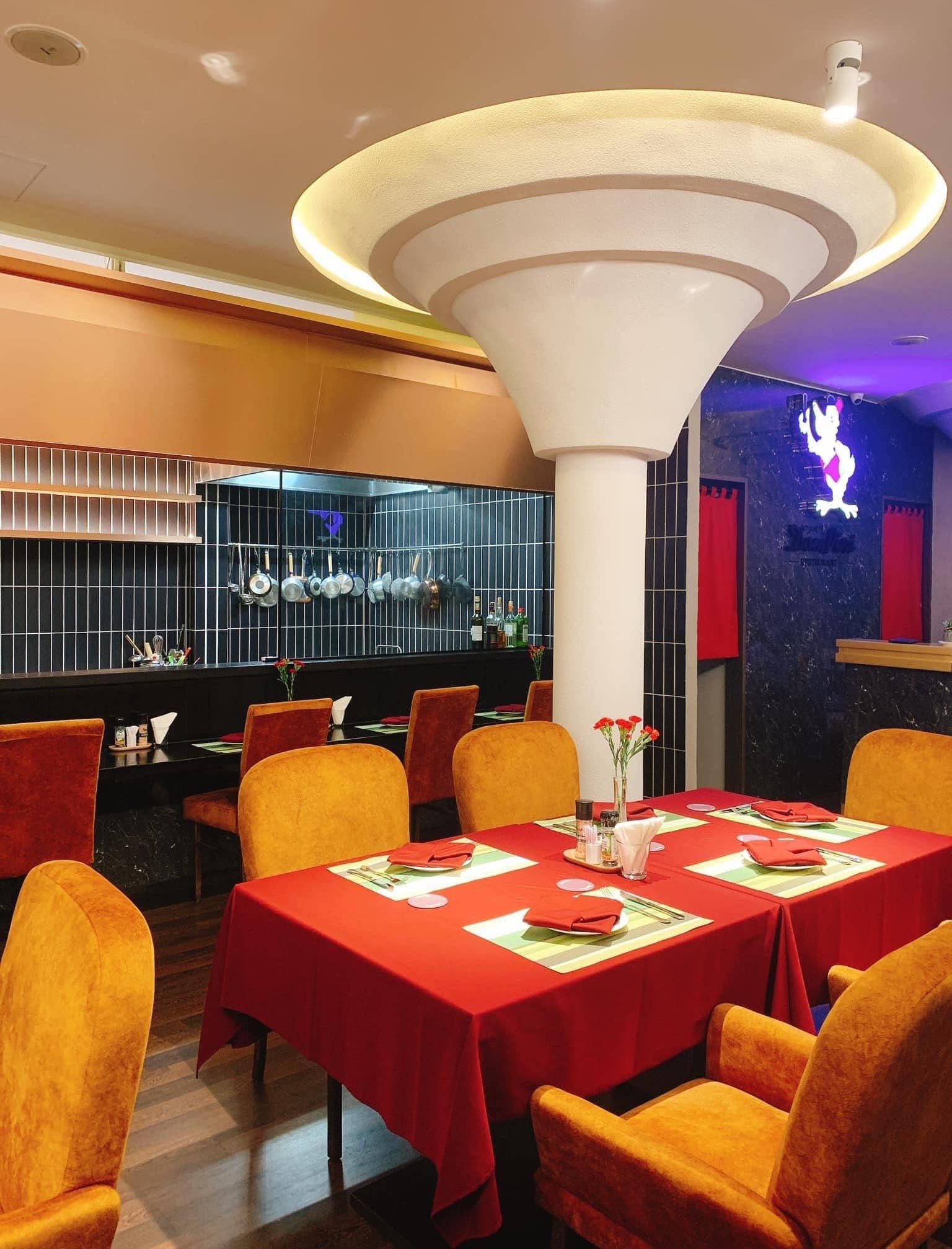 Nha hang cao cap anh 4