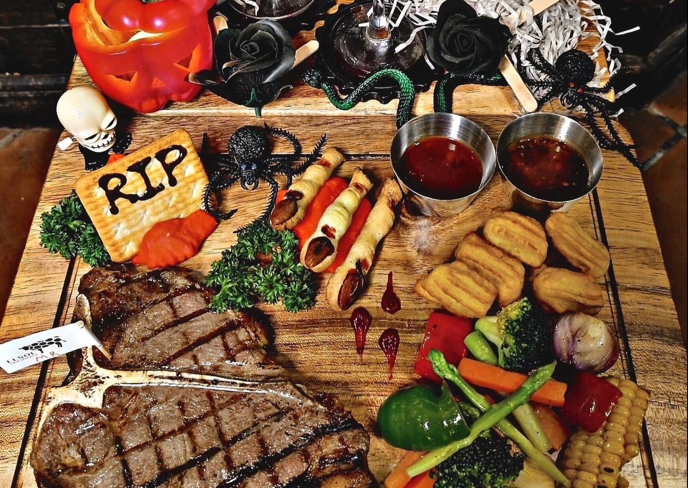 5 nha hang cho bua tiec Halloween o TP.HCM hinh anh