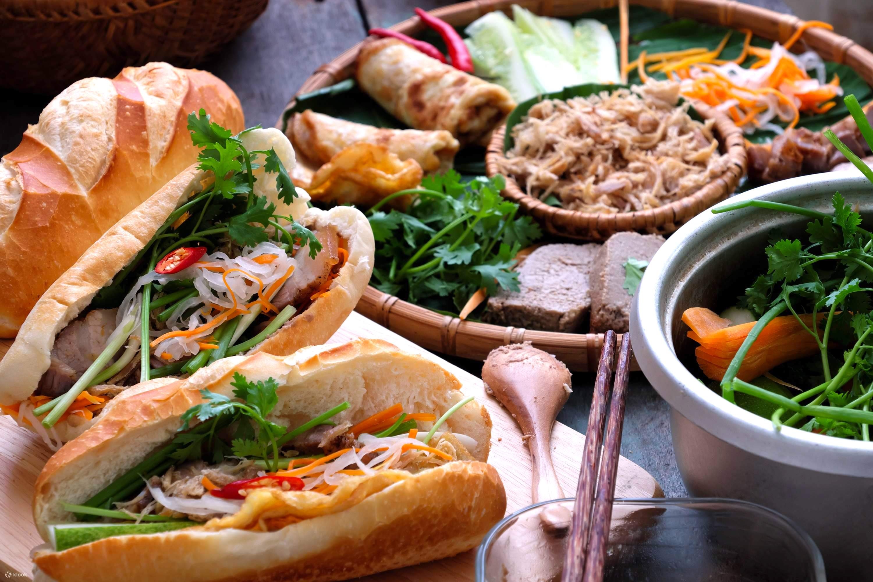 4 tua sach hay cho nguoi yeu banh mi hinh anh