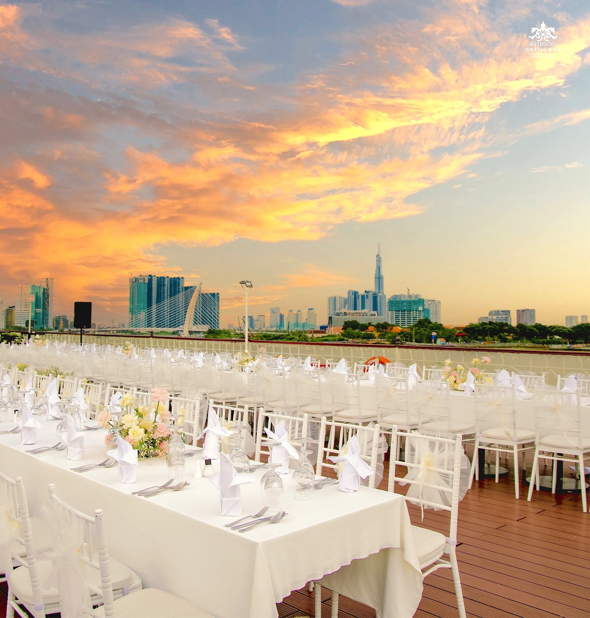 Tet Duong lich anh 9