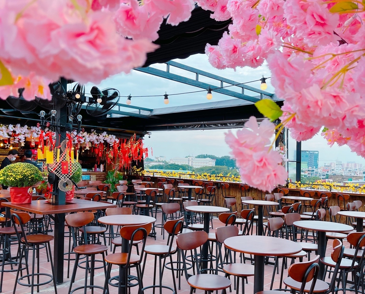 Rooftop o TP.HCM anh 14