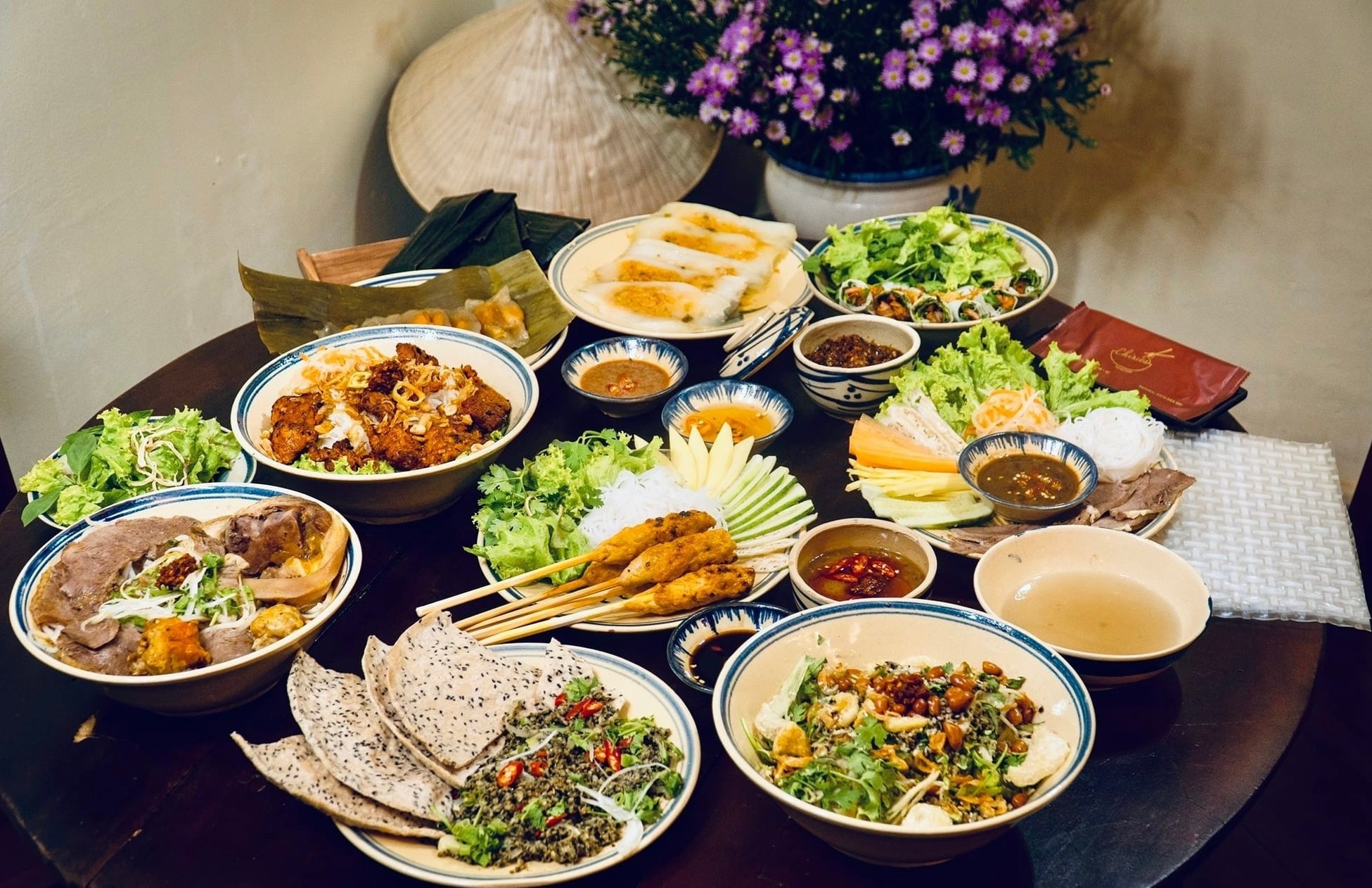 Thuong thuc mon ngon 3 mien o TP.HCM hinh anh
