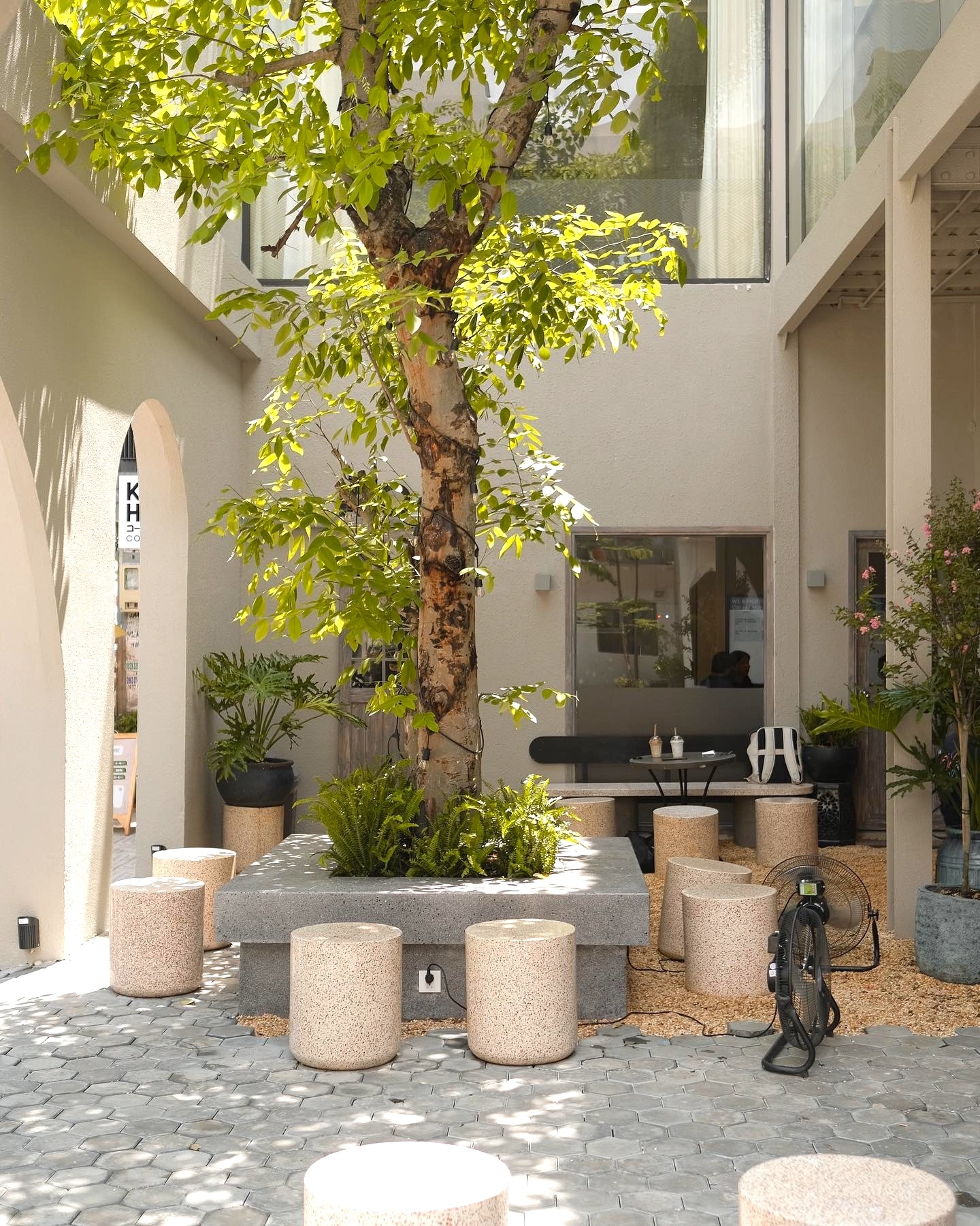 Quan ca phe Sai Gon anh 9