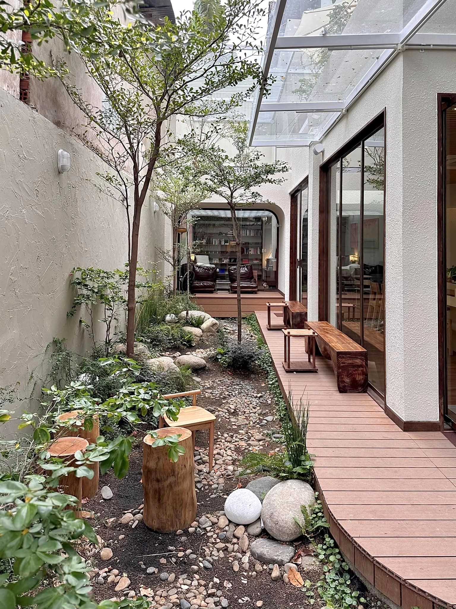 Quan ca phe Sai Gon anh 1