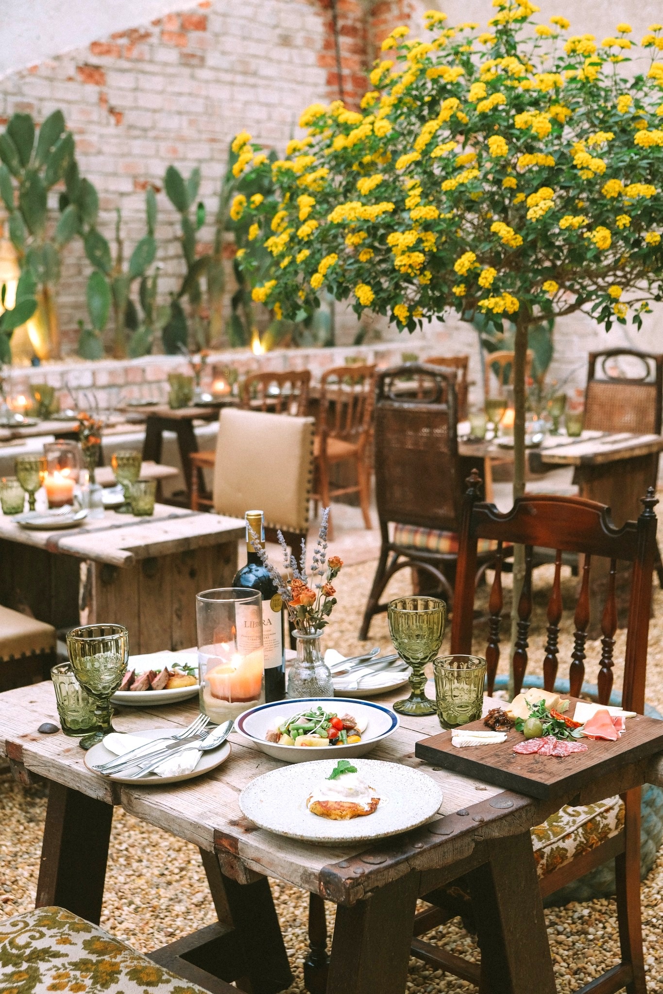 Nha hang Sai Gon anh 2