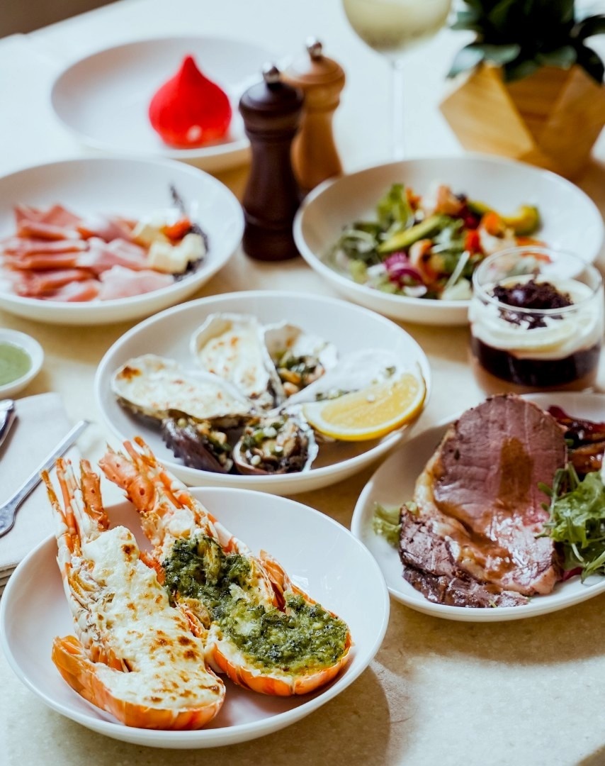 Quoc te Phu nu anh 8