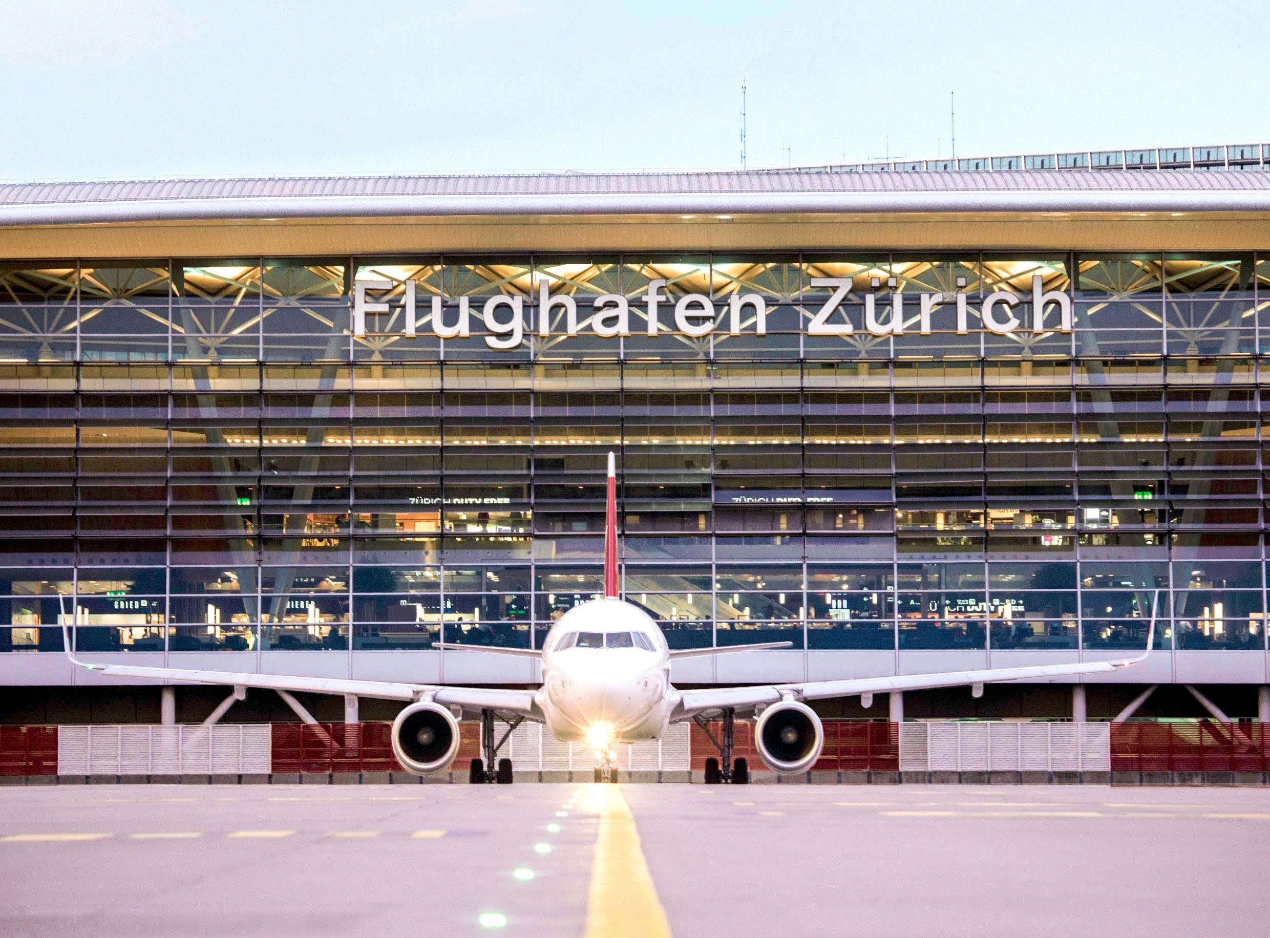 San bay tot nhat anh 8