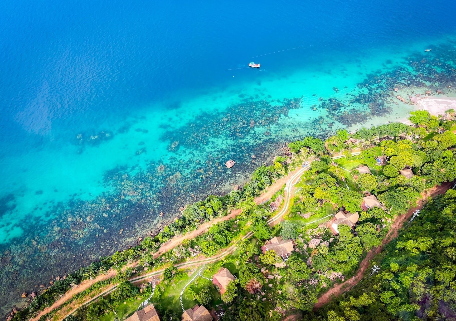 Bao Tay goi y 10 diem den cho hanh trinh xuyen Viet hinh anh