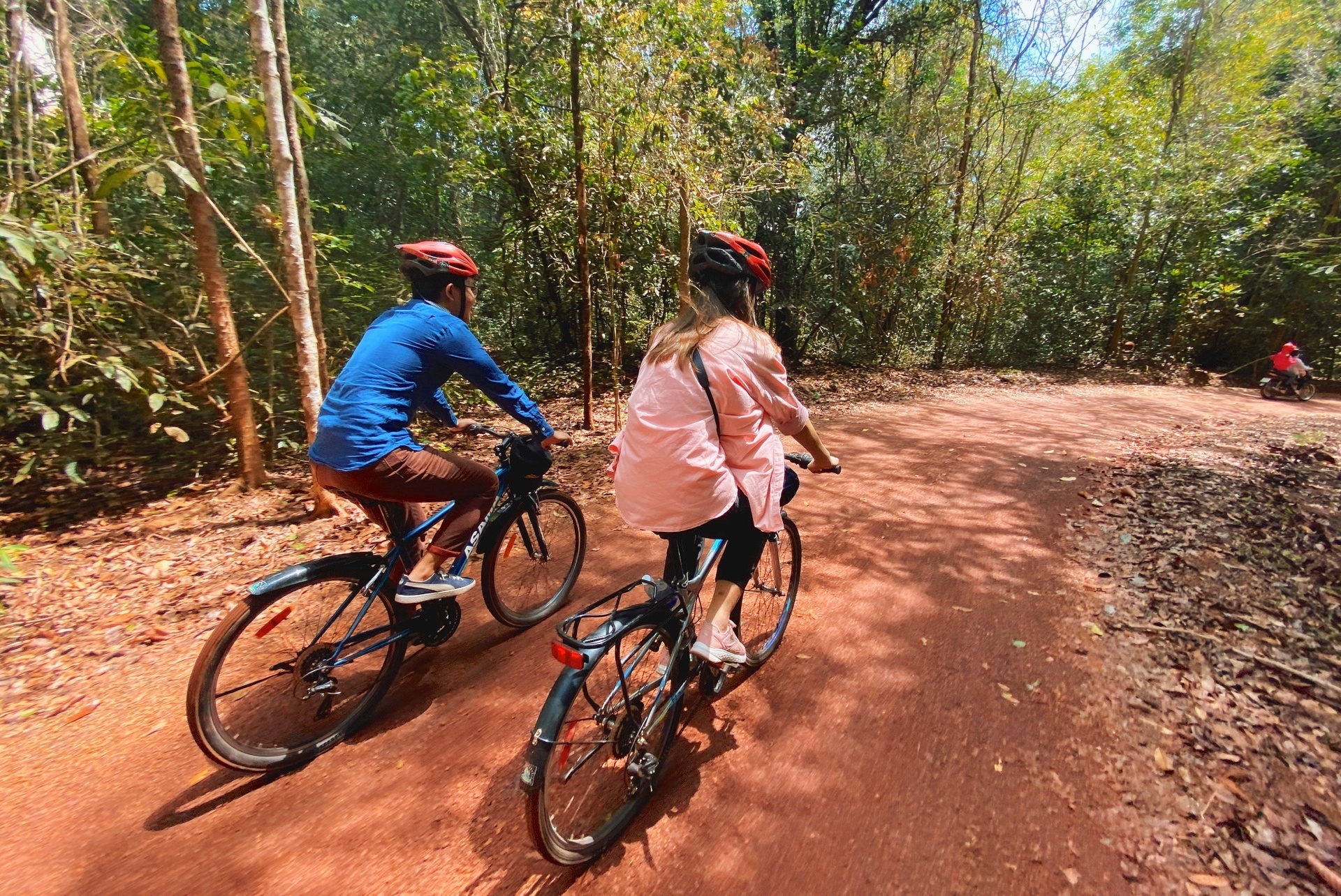 Du lich dip le anh 6