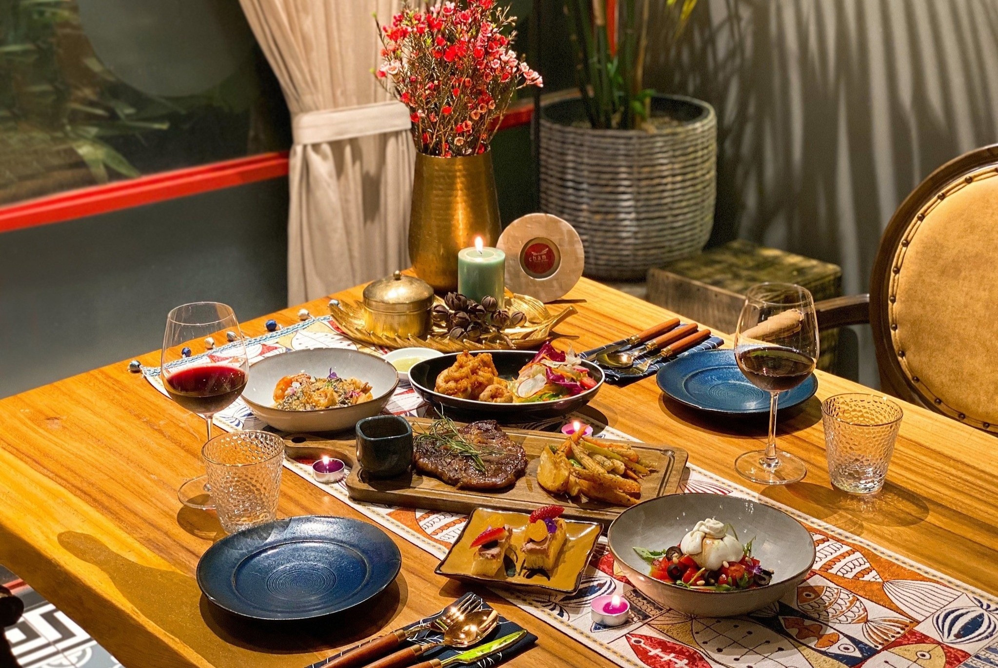 Don ngay Gia dinh Viet Nam tai nha hang bistro o TP.HCM hinh anh