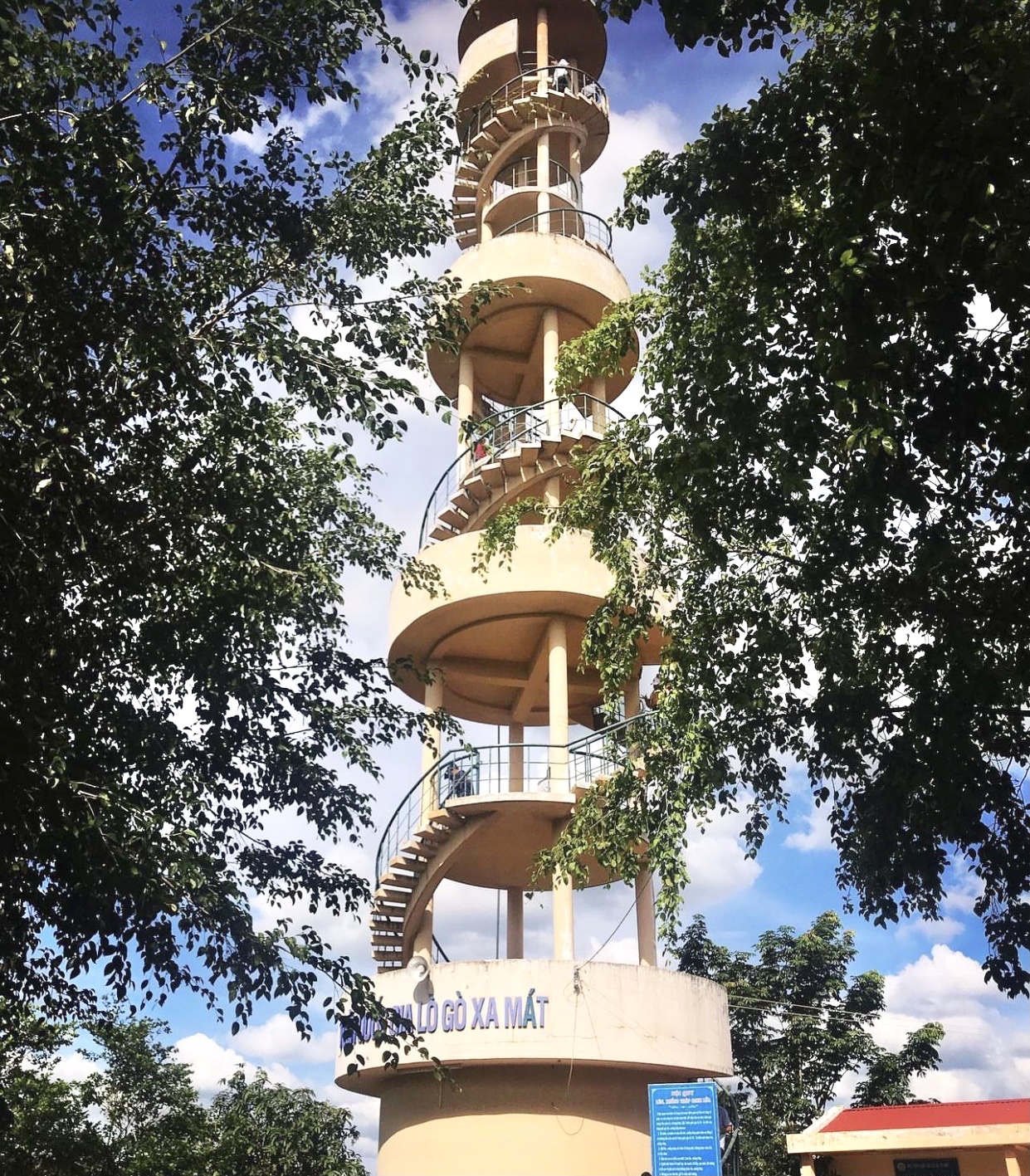 Du lich dip le anh 8