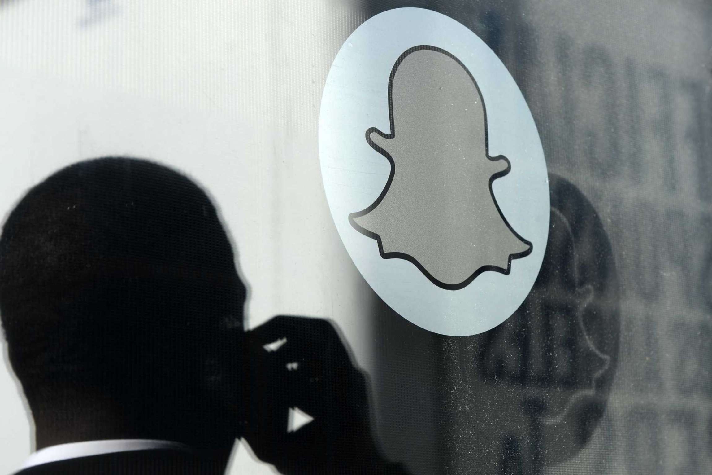 Meta,  Facebook,  Instagram,  Snapchat,  tu tu,  cao buoc,  kien,  mang xa hoi anh 1