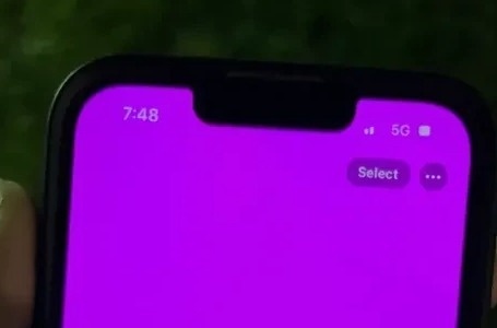 sua loi man hinh hong tren iPhone anh 1