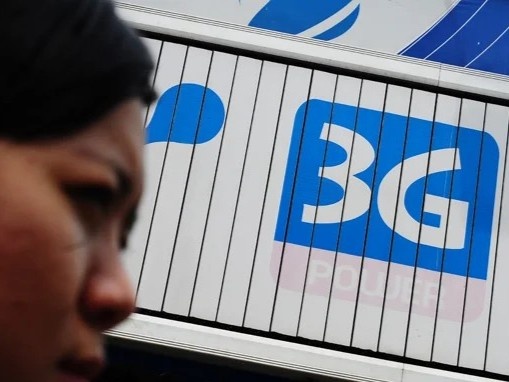 My chuan bi cat song 3G, xe Tesla va iPhone doi cu gap kho hinh anh