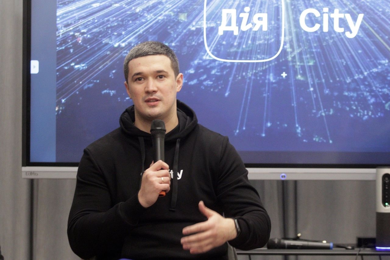 Elon Musk gui ve tinh Internet den Ukraine anh 2