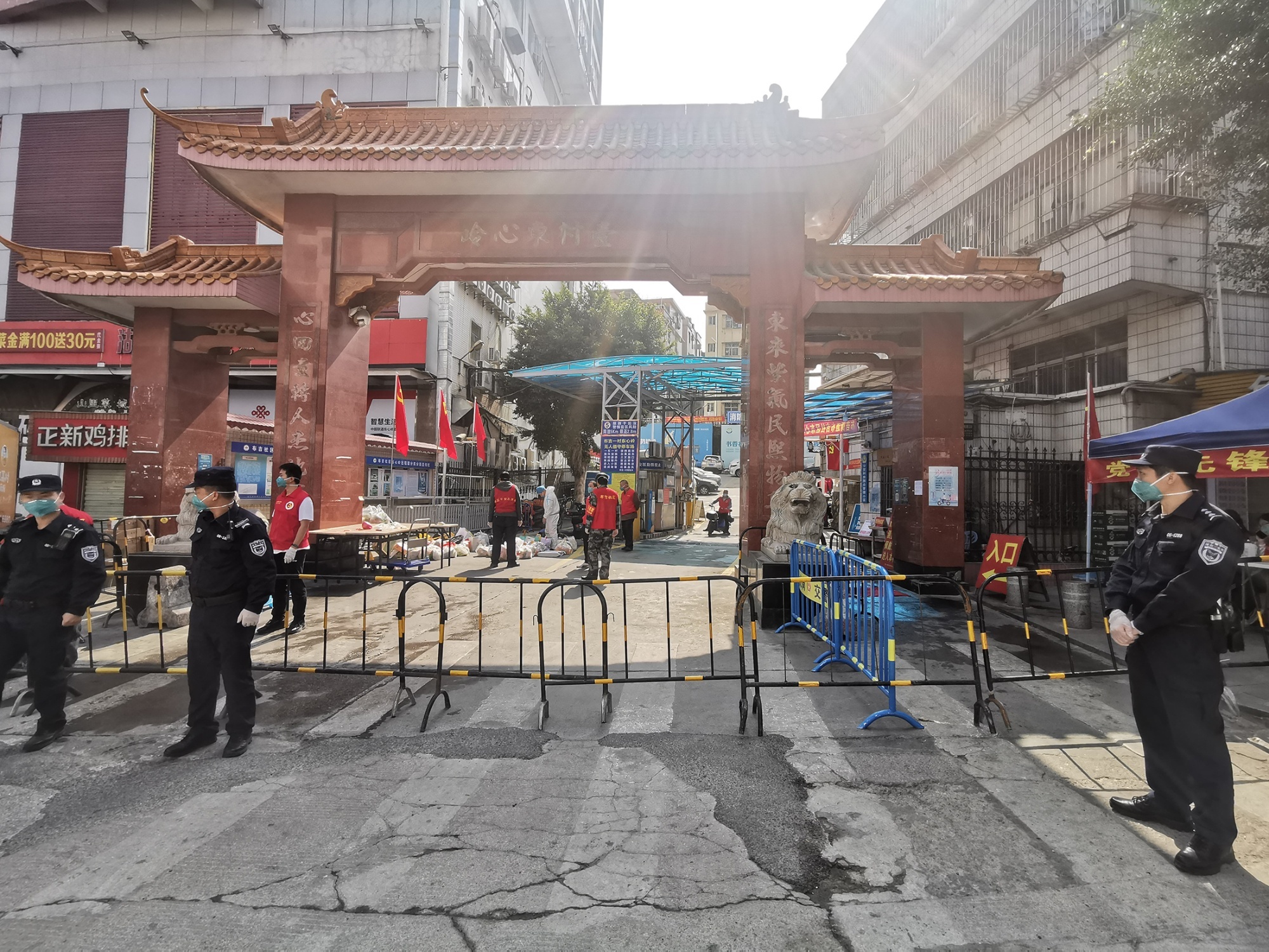 Ngung san xuat linh kien vi phong toa anh 2