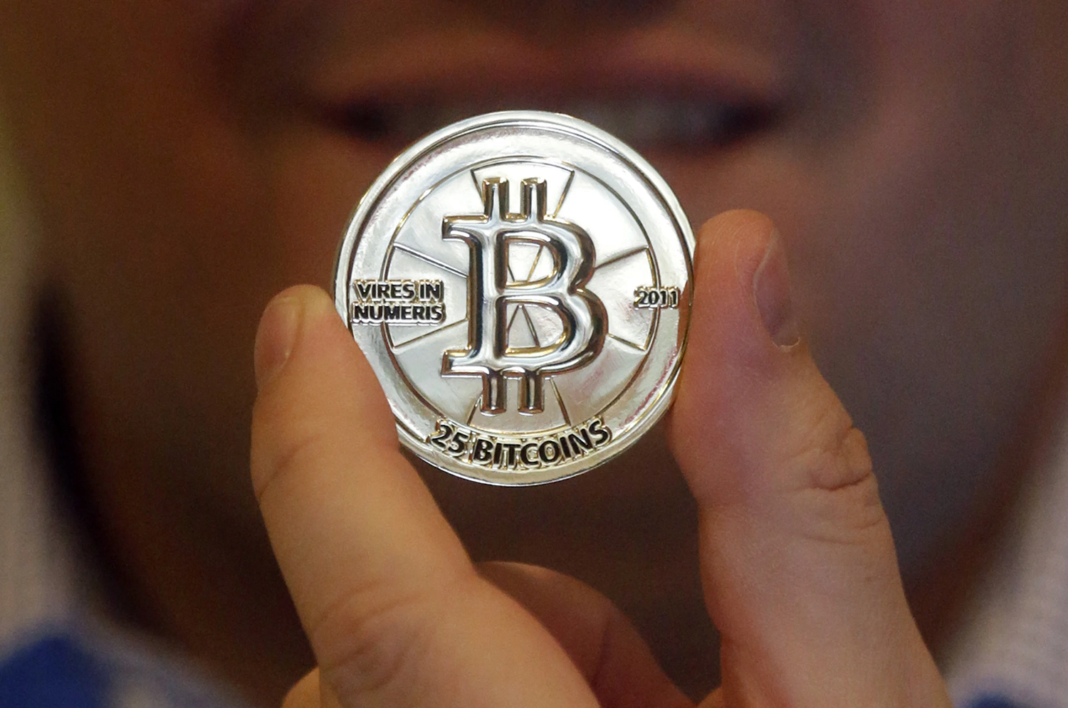 Bitcoin can moc 19 trieu dong duoc khai thac anh 3