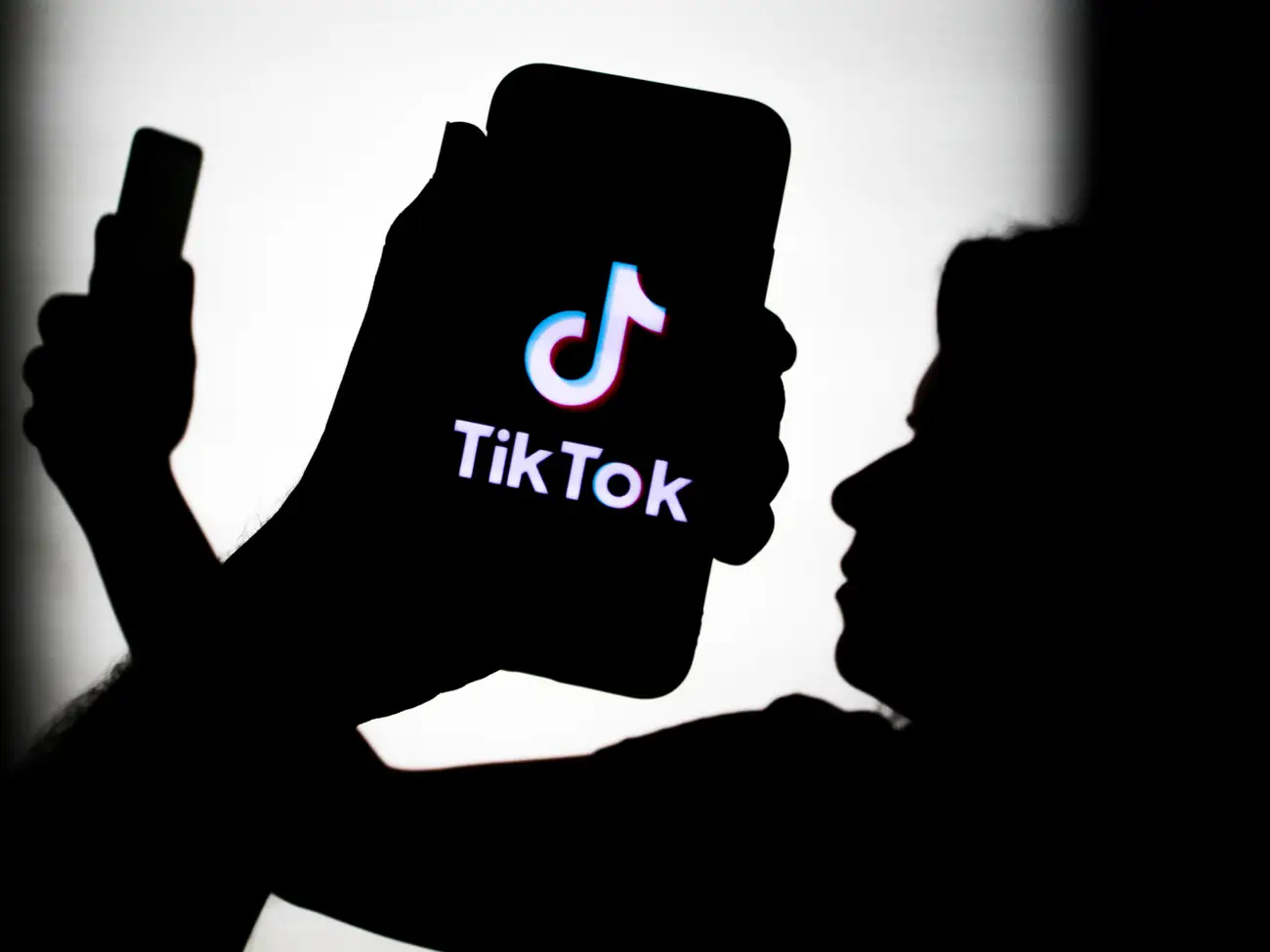 TikTok bi chi trich vi van hoa lam viec khac nghiet anh 2