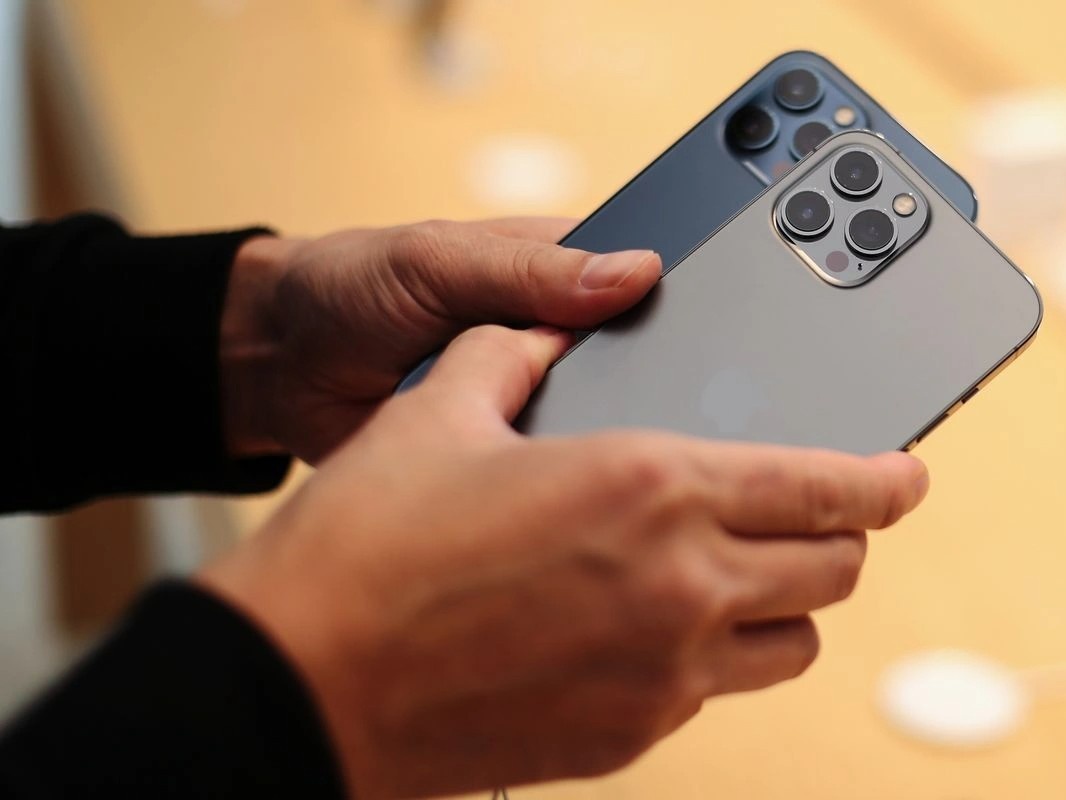 iPhone 13 la smartphone ban chay nhat cua Apple hinh anh