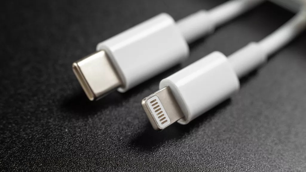 Apple chuyen sang dung USB-C anh 1