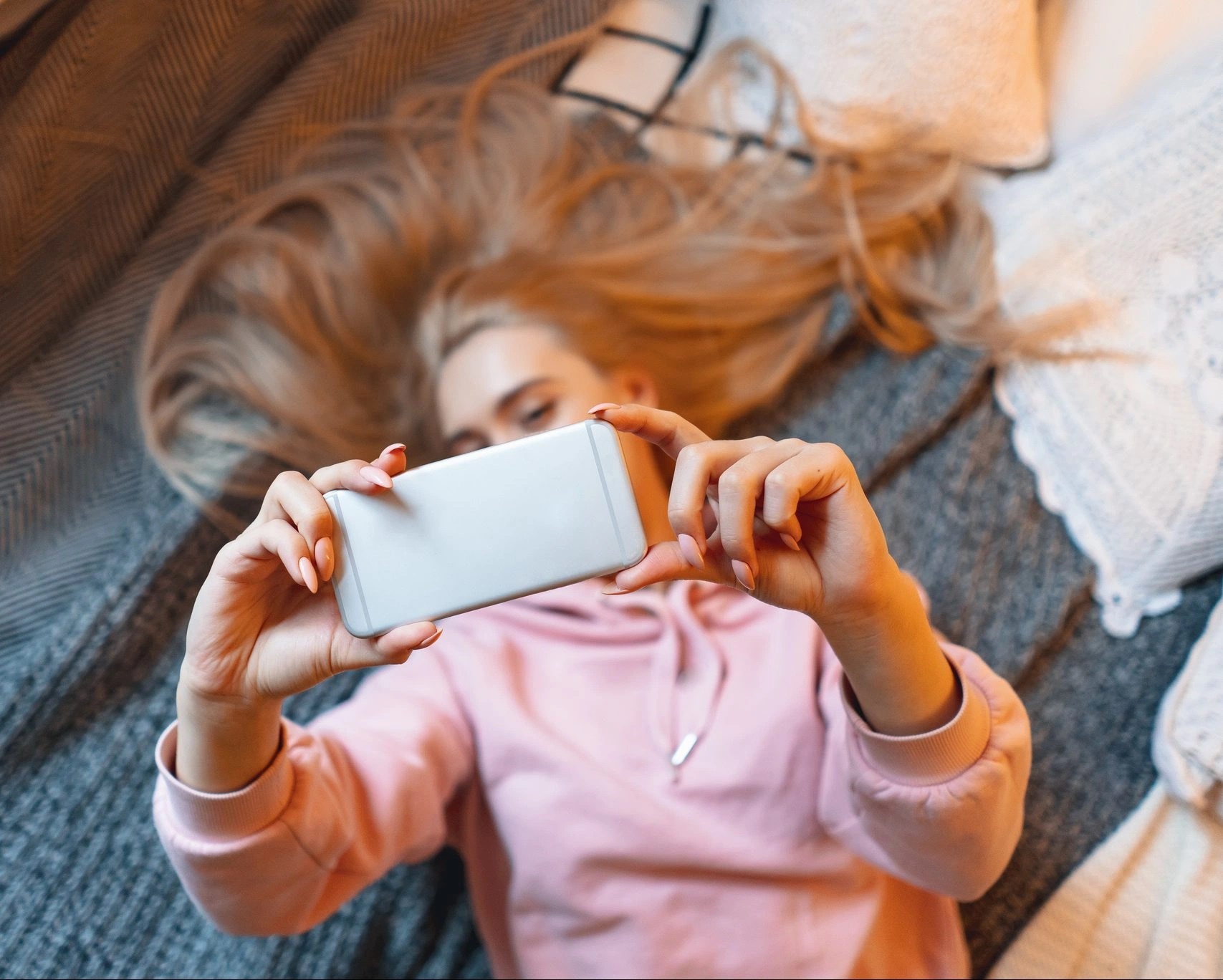 Meta lai bi kien anh 2