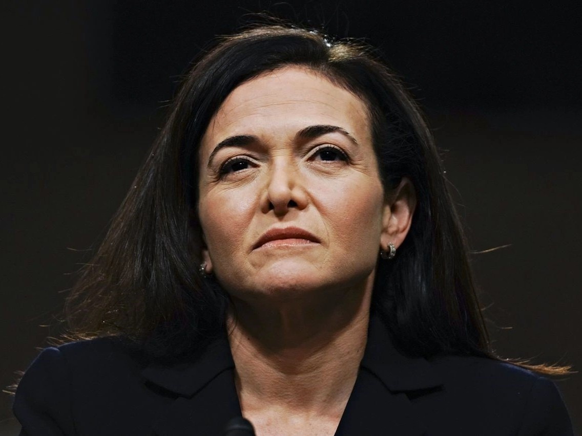 Su that dang sau viec Sheryl Sandberg tu bo Facebook hinh anh