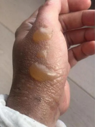 Dien thoai phat no anh 1