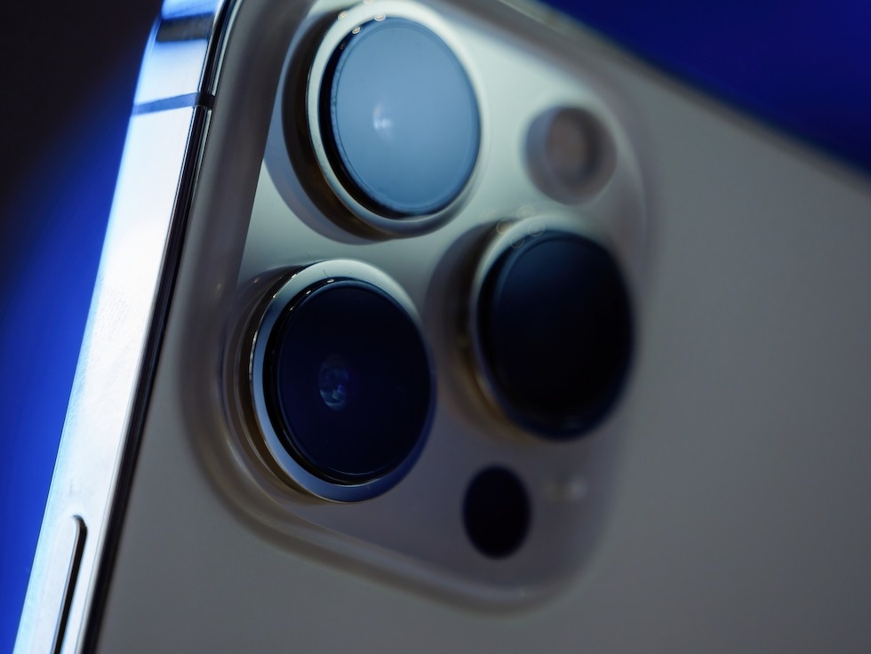 Apple thay doi chien luoc voi iPhone hinh anh