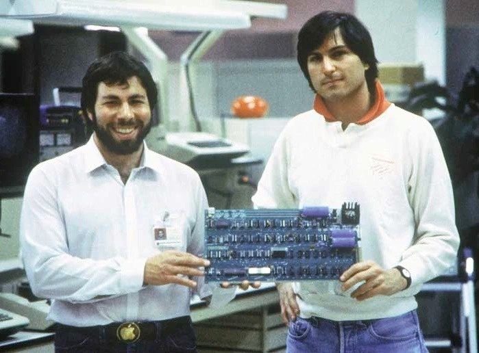 May tinh cu cua Steve Jobs duoc ban gia cao hinh anh