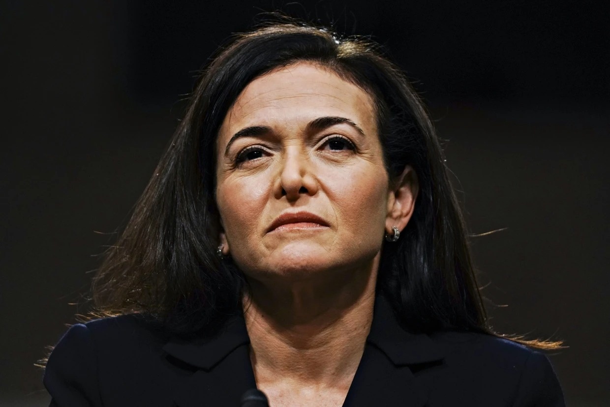 Cong than Facebook anh 3