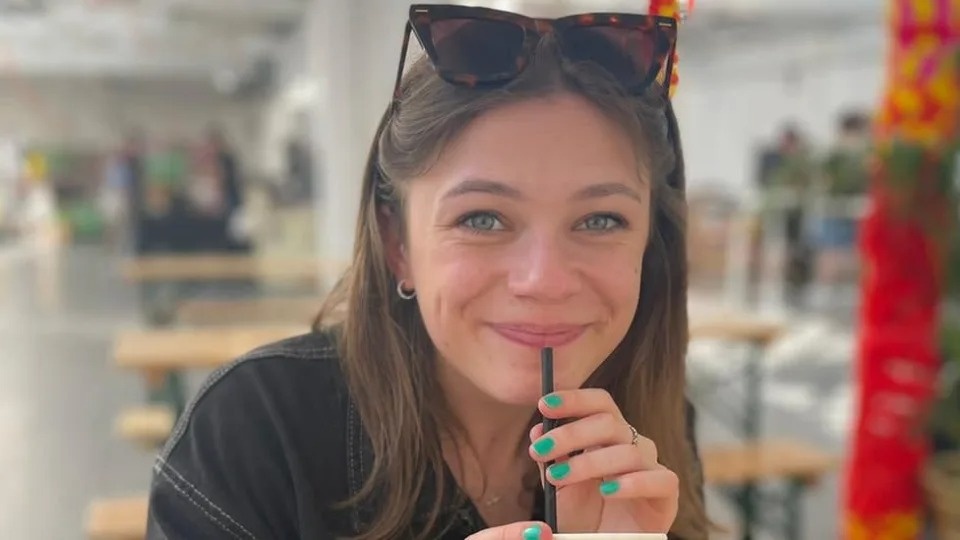 Xoa TikTok de on thi anh 1