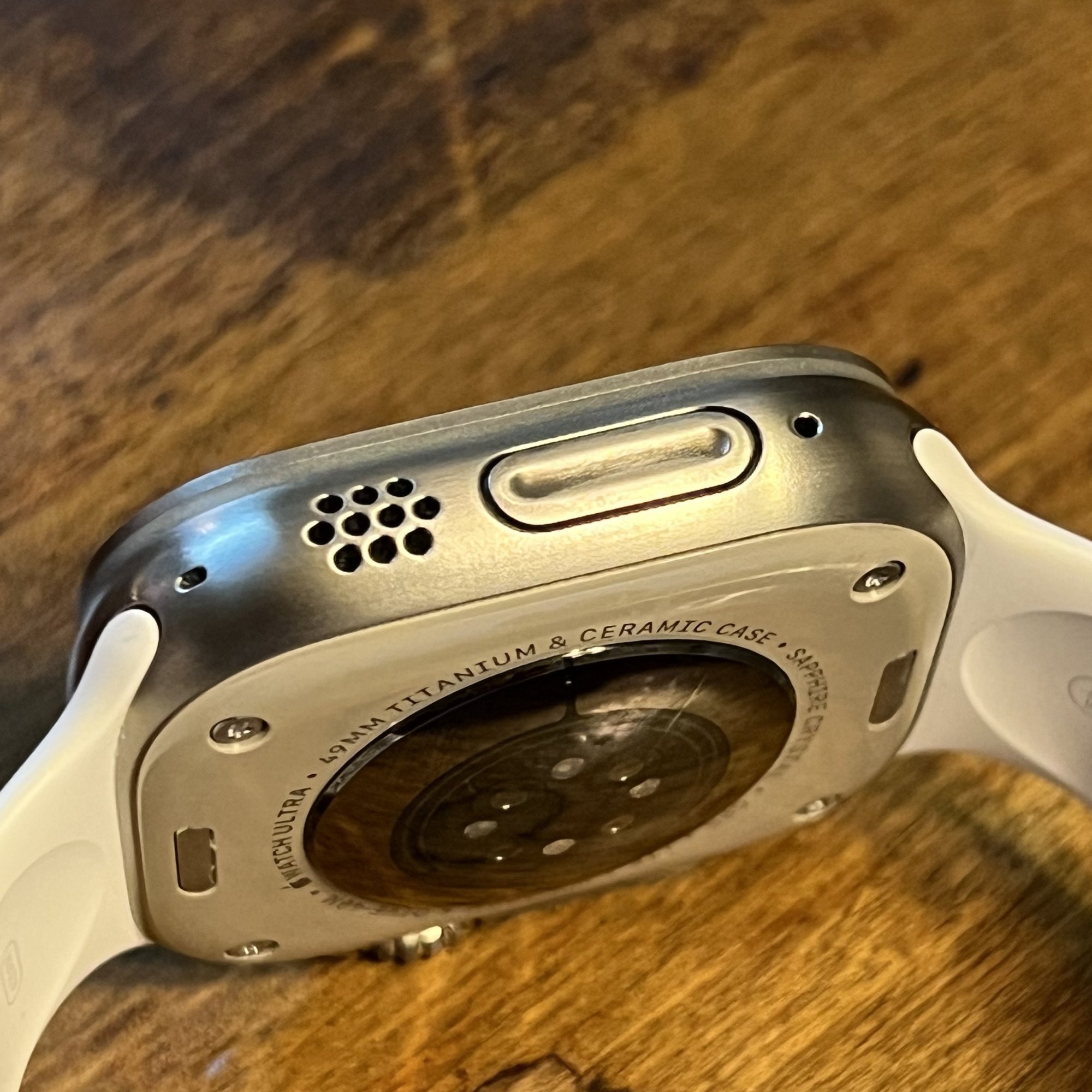 Do vo Apple Watch Ultra anh 2