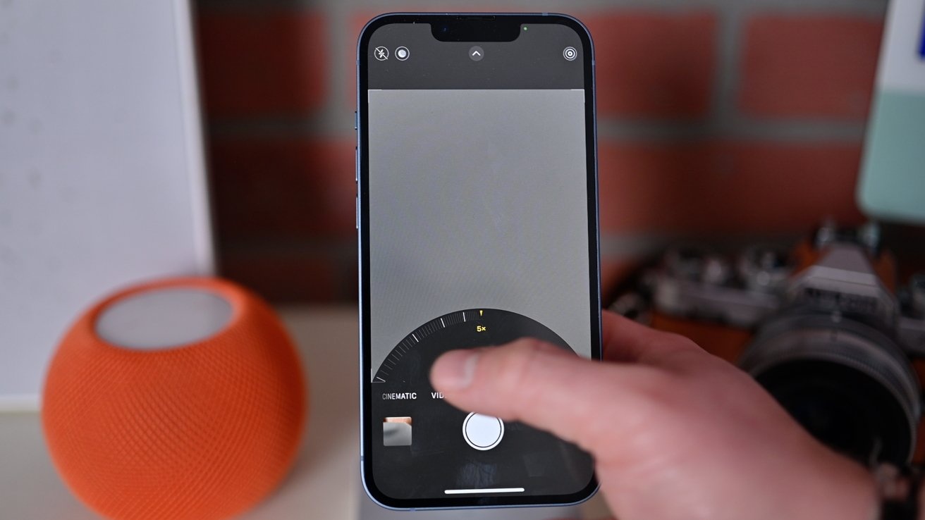 Tan dung camera iPhone 14 anh 2