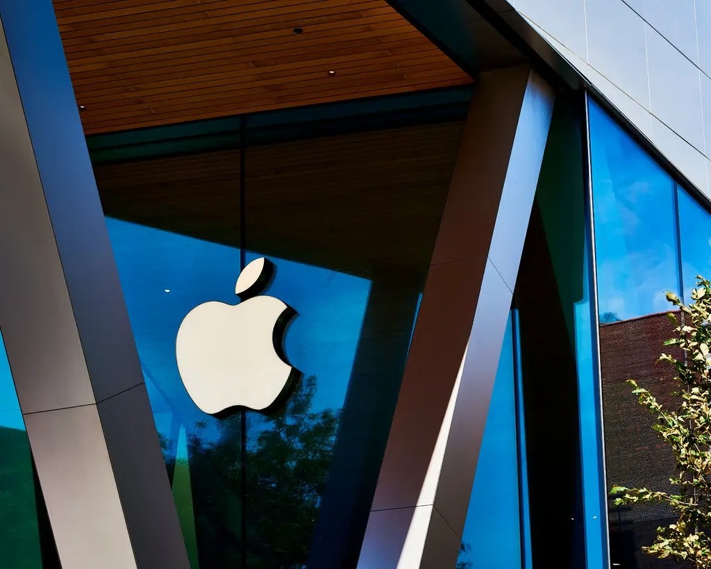 Apple boi thu nho iPhone 14 hinh anh