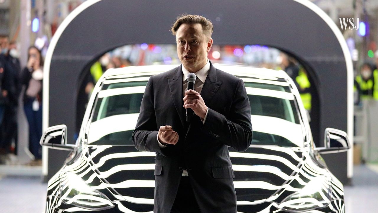 Elon Musk tu chuc CEO anh 1