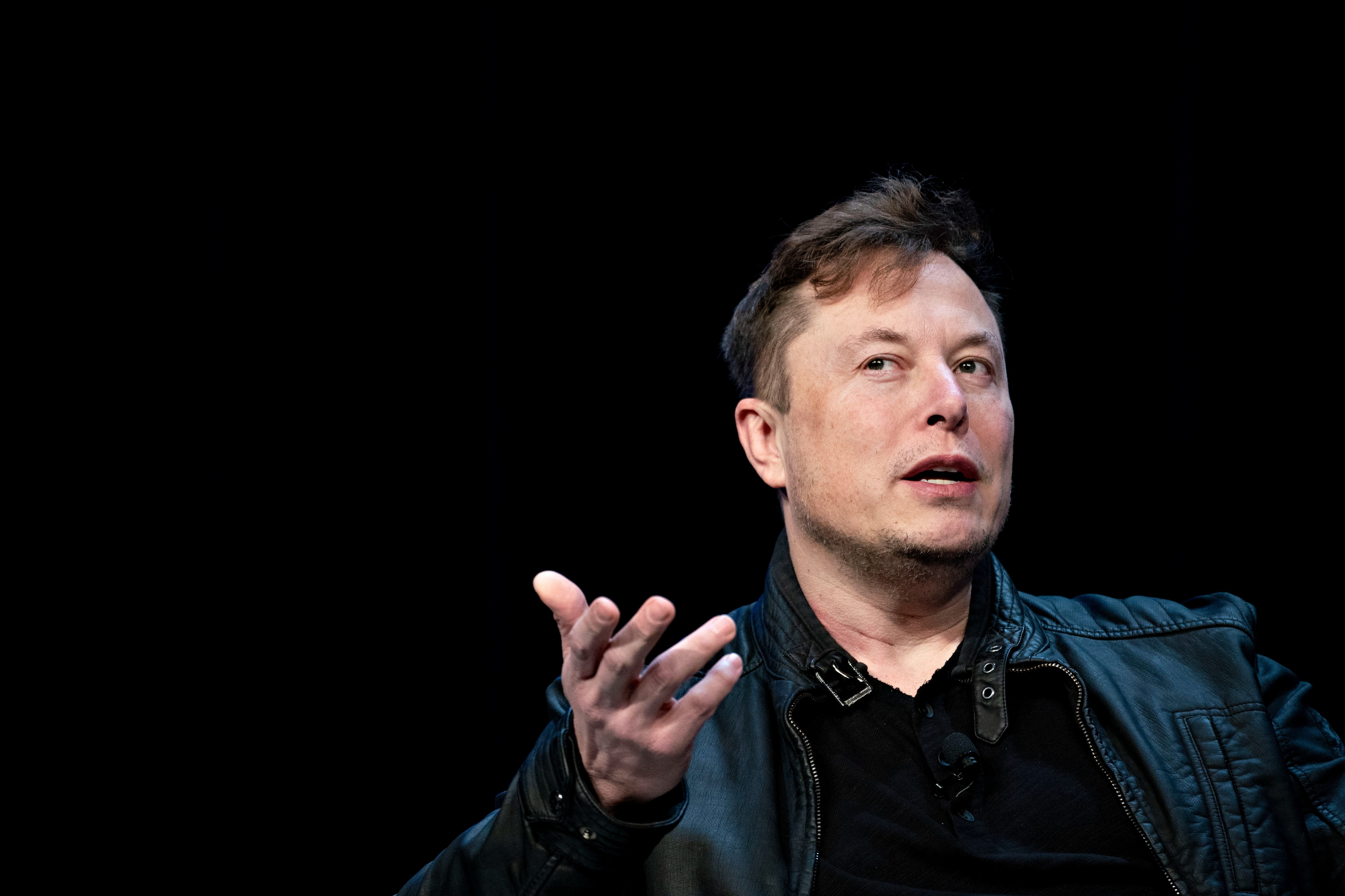 Elon Musk mat 100 ty anh 1