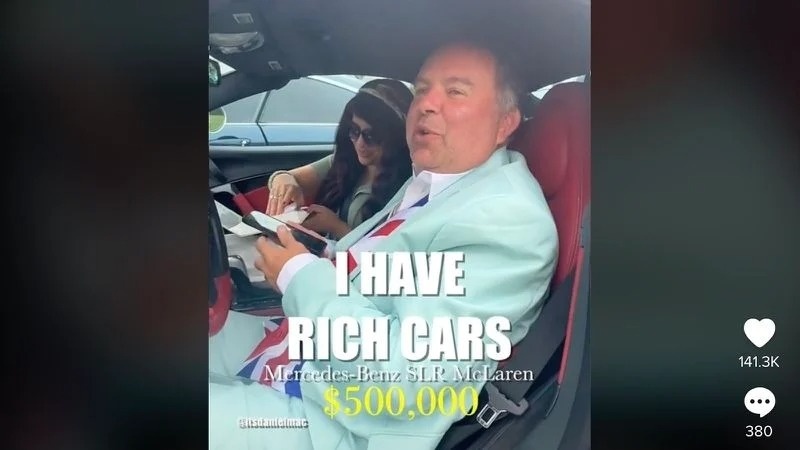 Apple duoi Pho chu tich anh 1