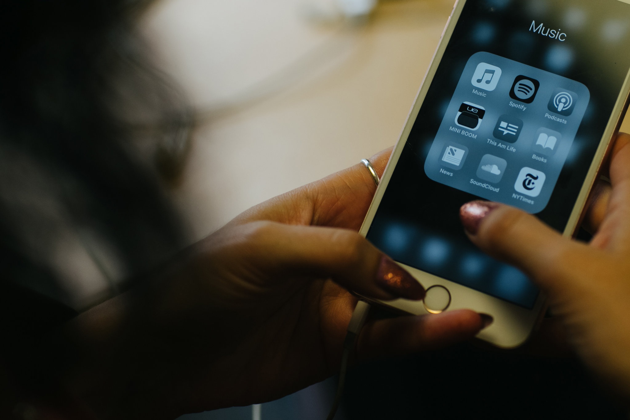 Apple nhan nhuong EU anh 1