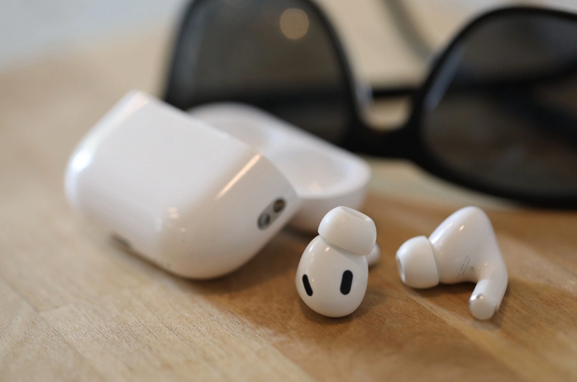 AirPods gia re anh 1