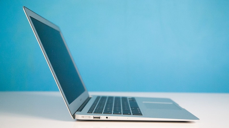 Hanh trinh MacBook Air anh 2