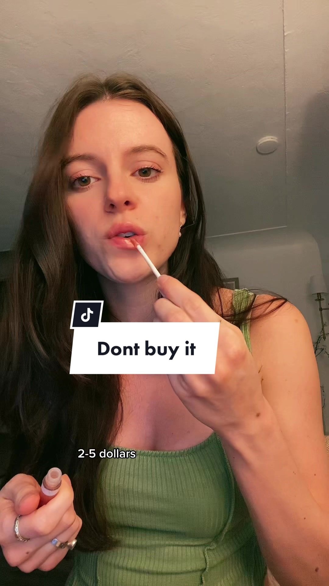 Boc tran bay TikTok anh 3