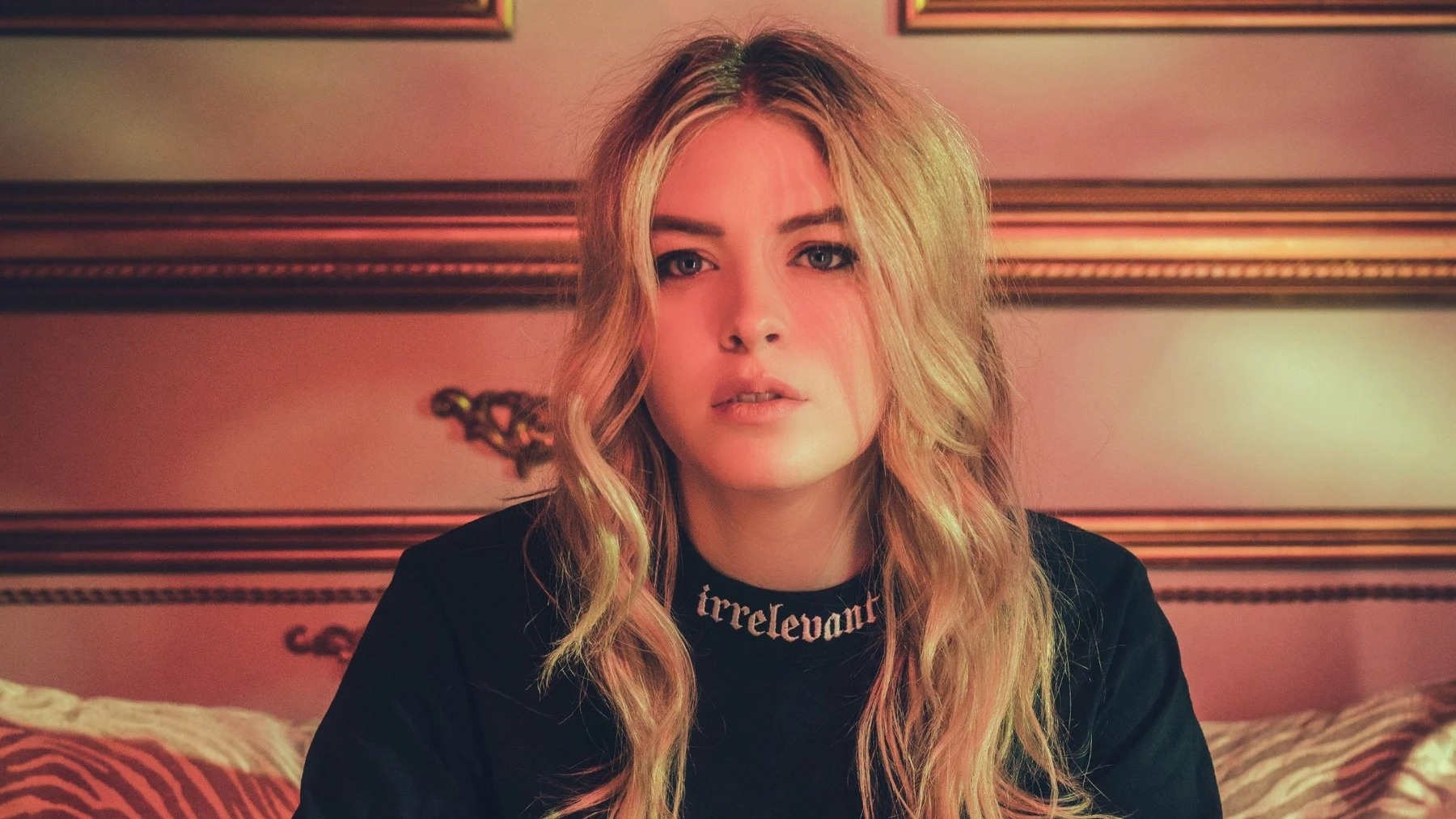 Ton thuong khi thay mat minh bi ghep vao video khieu dam hinh anh