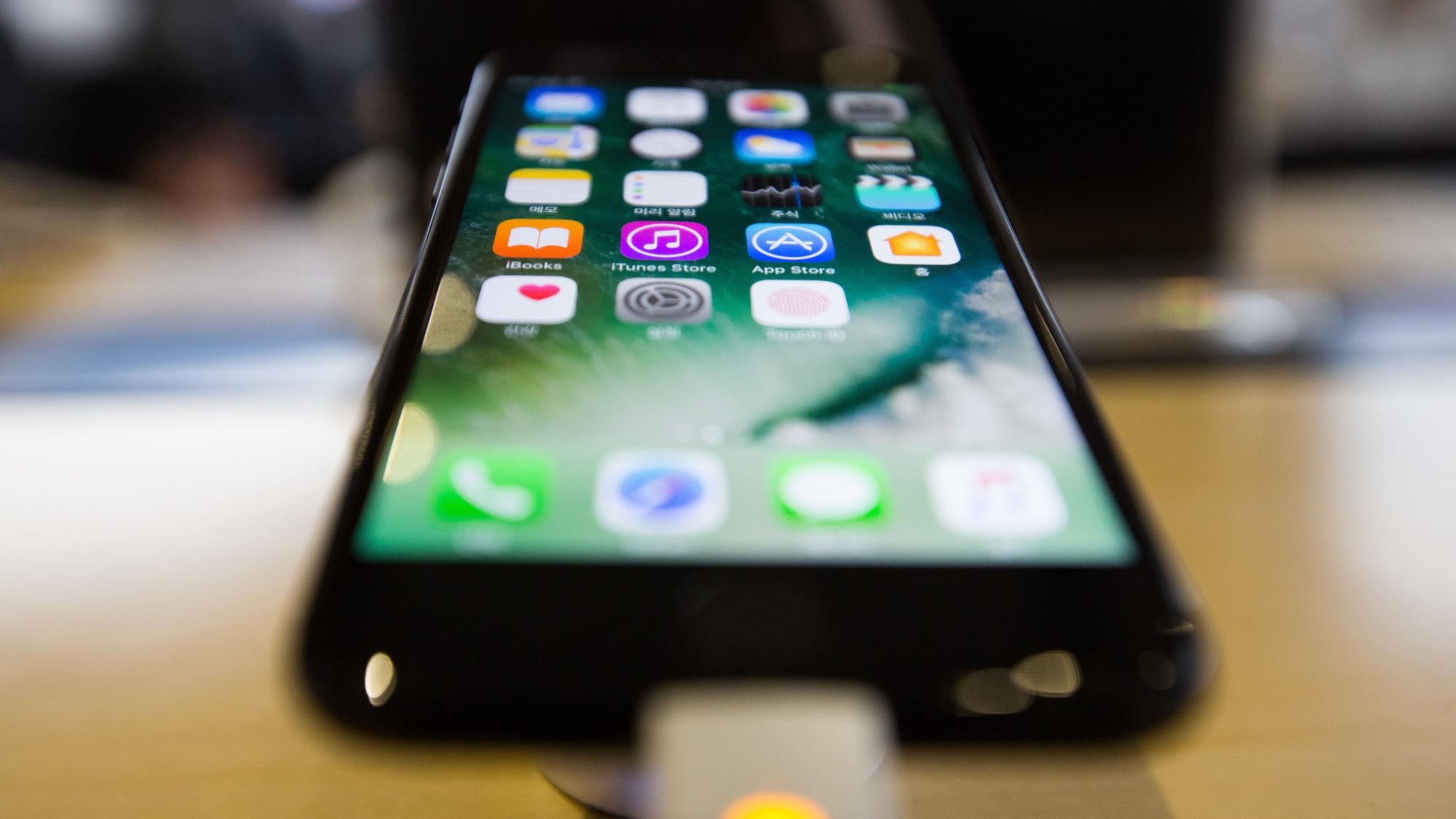 Meo tang toc iPhone cu anh 1