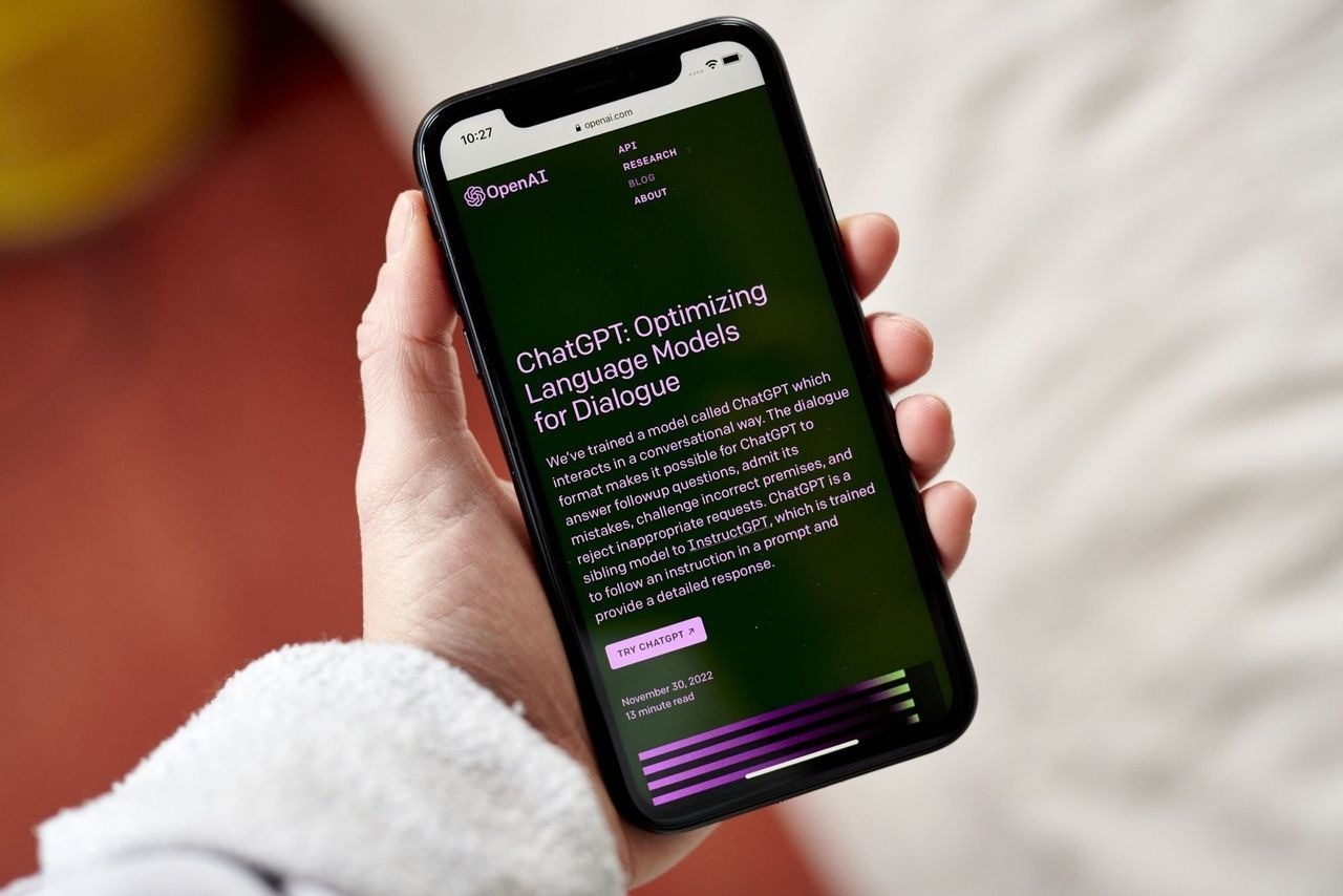 Con nguoi so AI anh 2