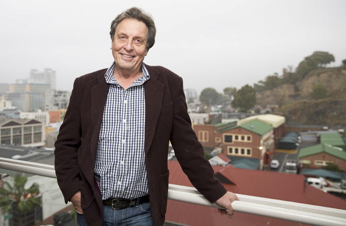 Elon Musk ‘ngam thia vang’ anh 2